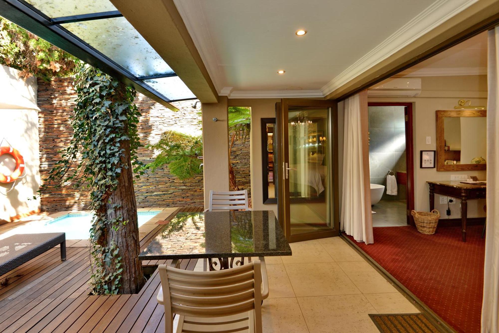 The Residence Johannesburg Exterior photo